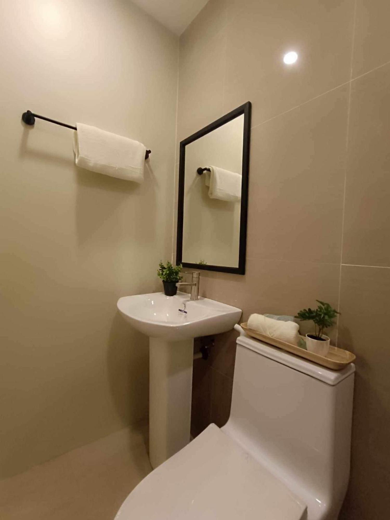 Kimtons Apartment Suite Capitol Site Cebu Buitenkant foto